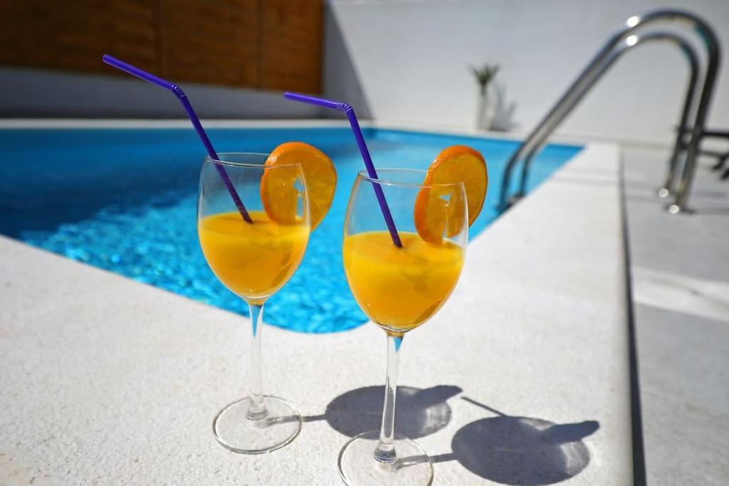 Luxury Apartment Petra With Private Pool Zadar Bagian luar foto